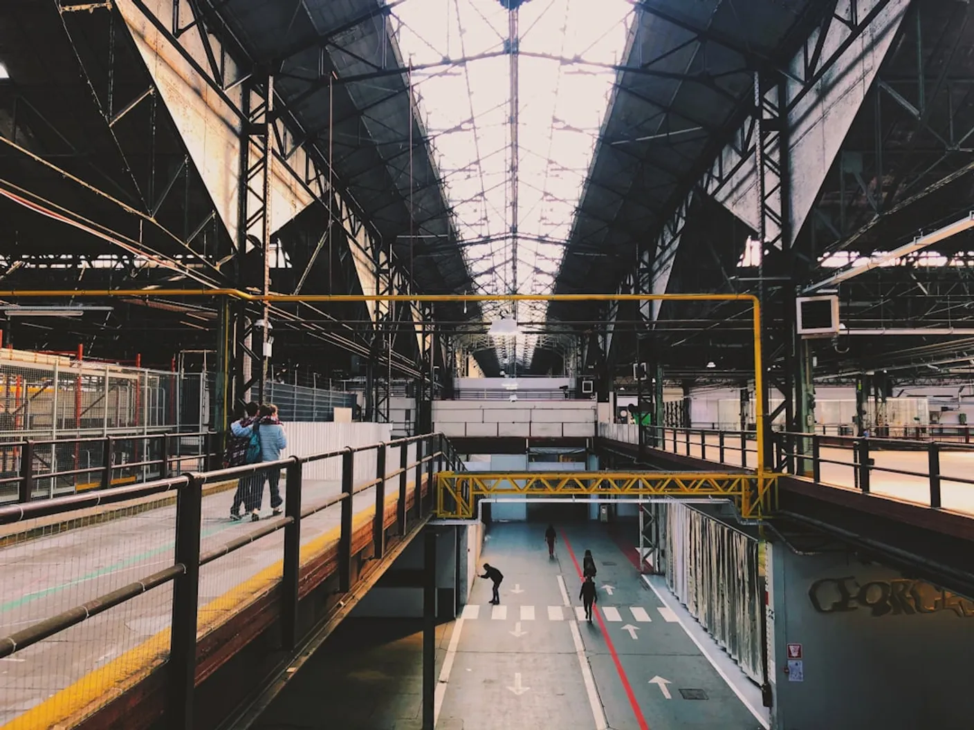 Cover for Как выбрать программу для управления производством